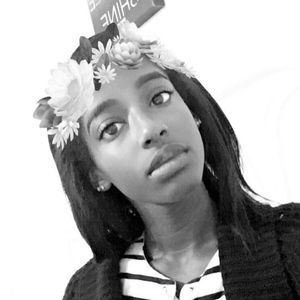 Meet your Posher, Alexis